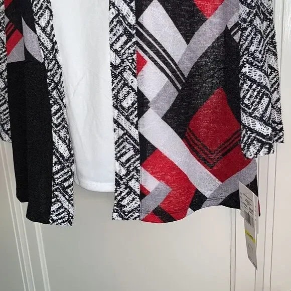 NWT Alfred Dunner Petite “Barcelona” sweater set with detachable necklace‎ - Picture 3 of 9